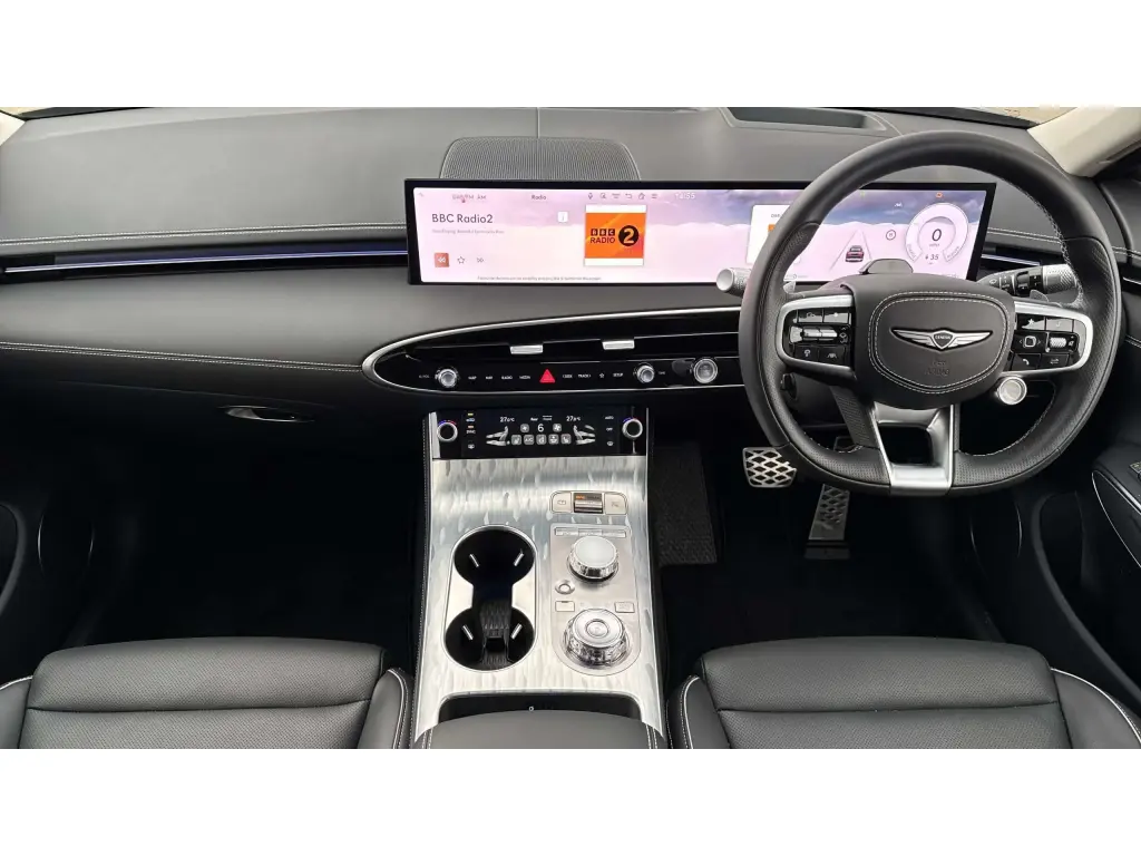 2025 Electrified GV70 Dynamic