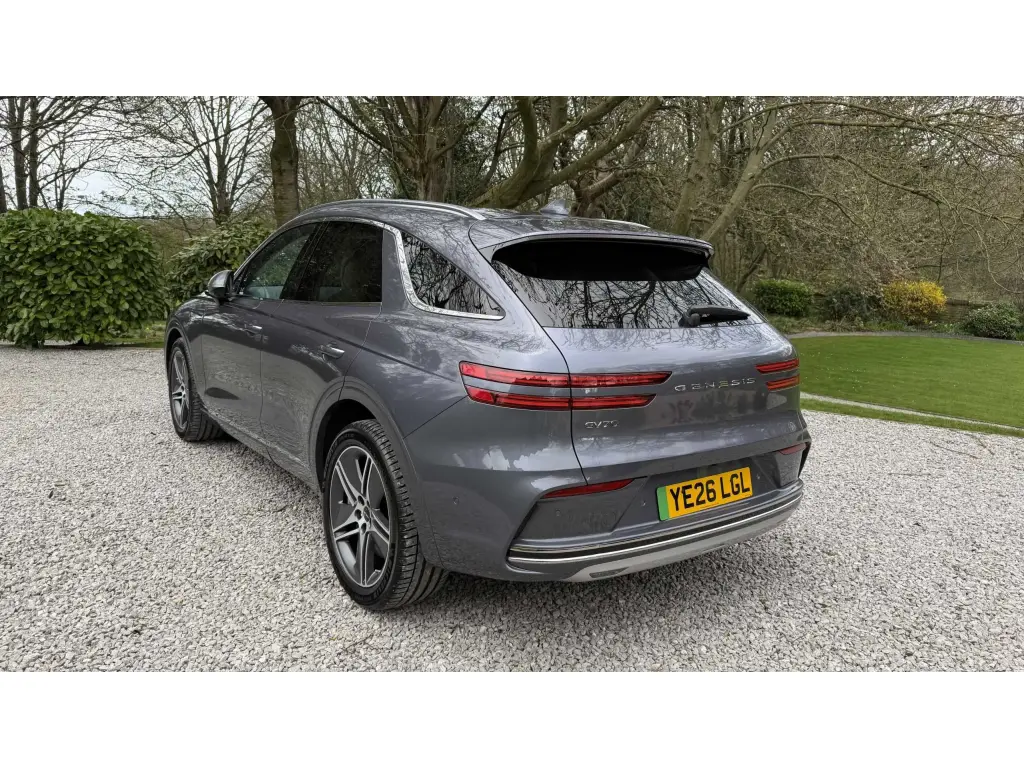 2025 Electrified GV70 Luxury