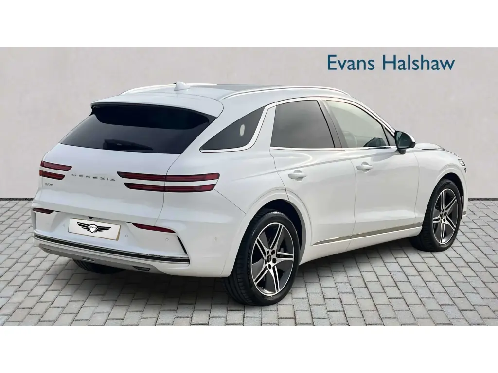2025 Electrified GV70 Luxury