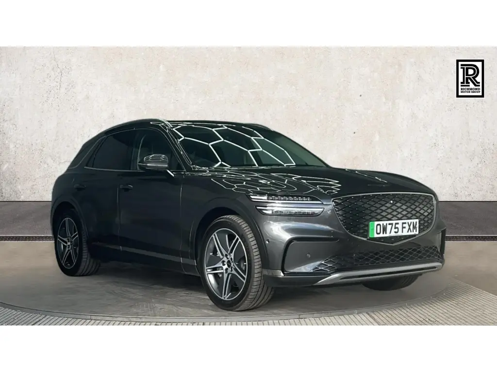 2025 Electrified GV70 Luxury