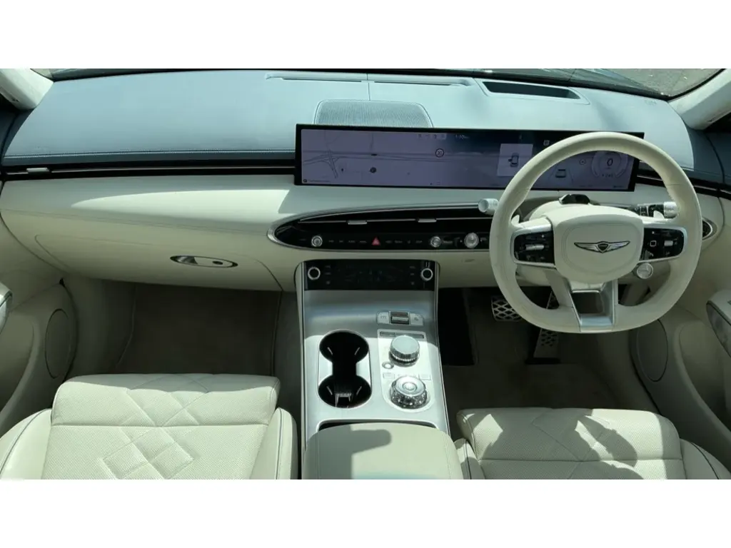 Electrified GV70 Luxury