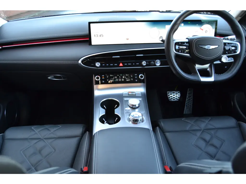 Electrified GV70 Luxury
