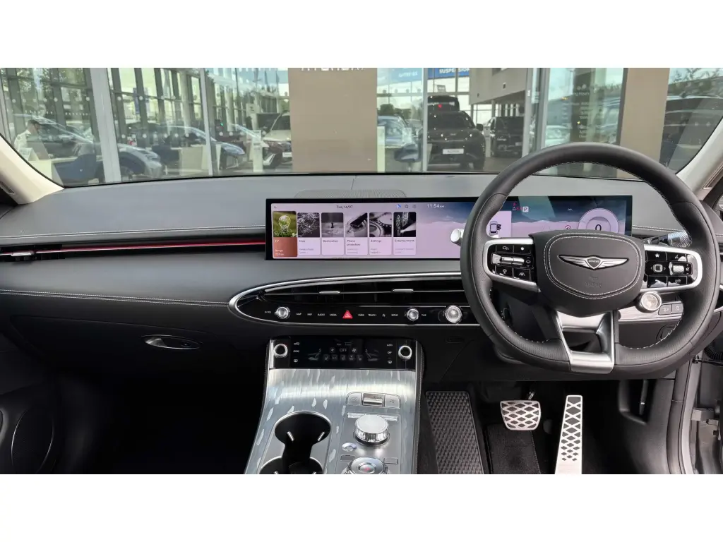 2025 Electrified GV70 Pure