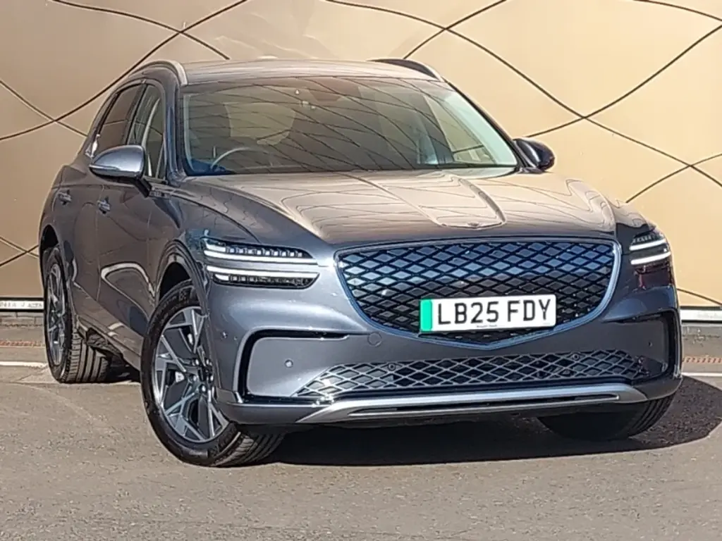 2025 Electrified GV70 Pure