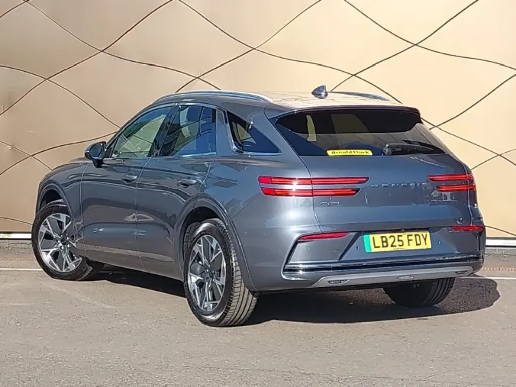 2025 Electrified GV70 Pure