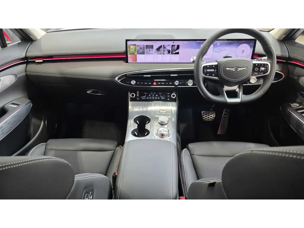 2025 Electrified GV70 Pure