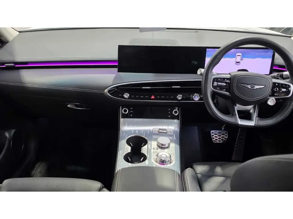 2025 Electrified GV70 Pure