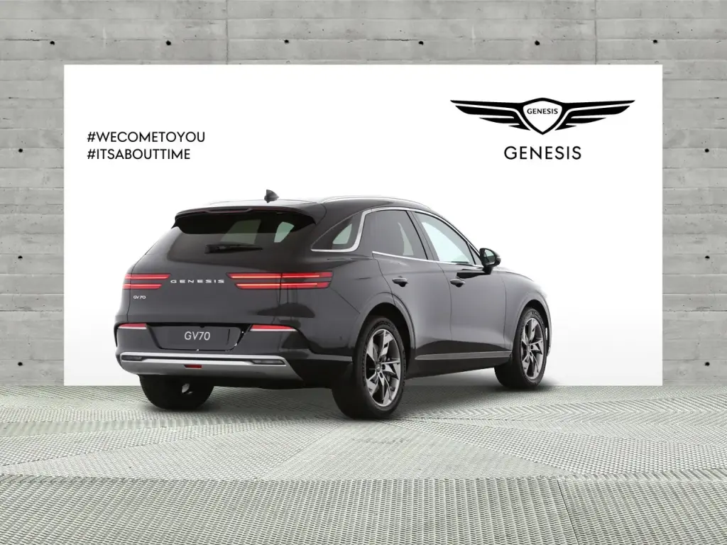 2024 Electrified GV70 Sport 360kW AWD