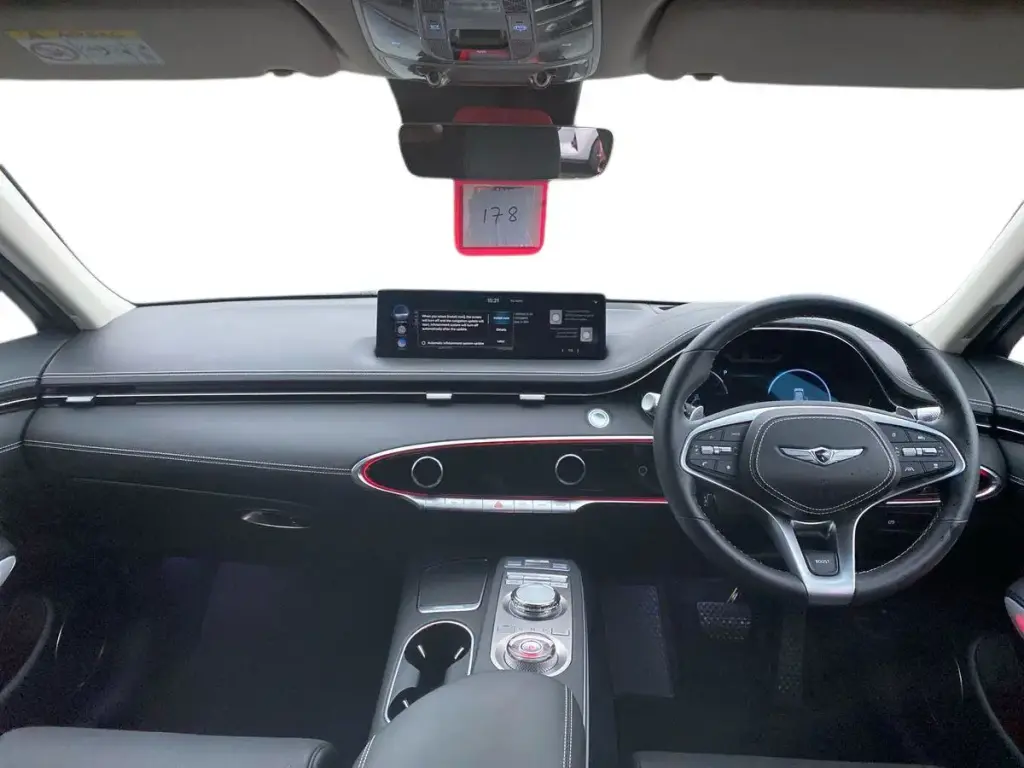 2024 Electrified GV70 Sport 360kW AWD