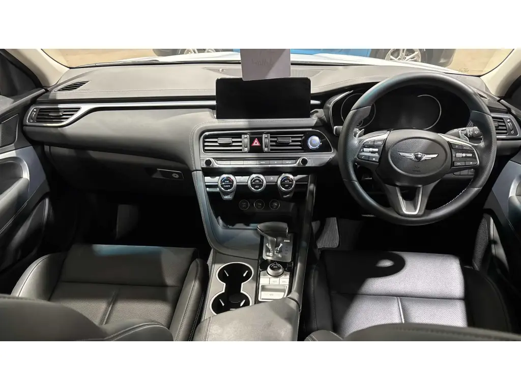 2023 G70 Premium 2.0T RWD