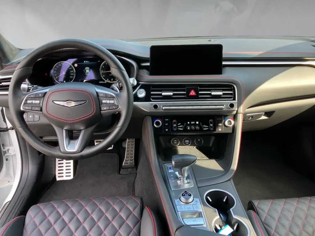 2024 G70 Shooting Brake Luxury 2.0T RWD