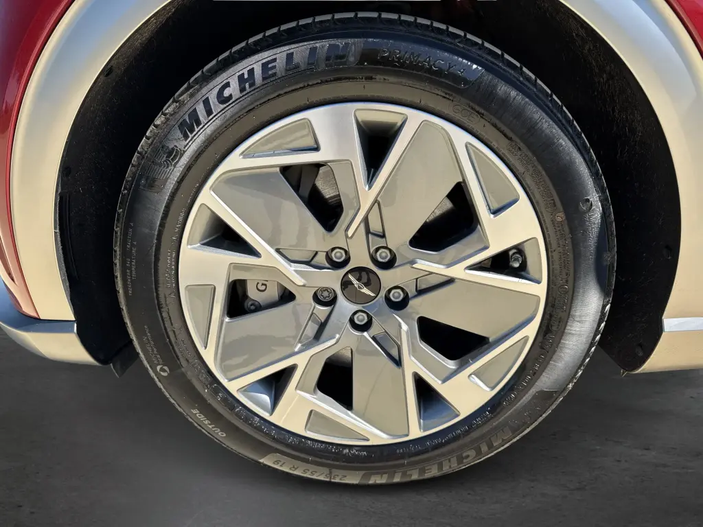 2024 GV60 Premium
