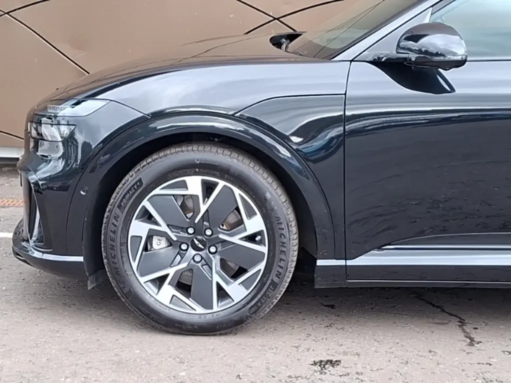 2026 GV60 Pure