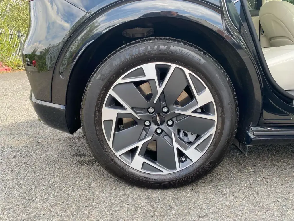 2026 GV60 Pure