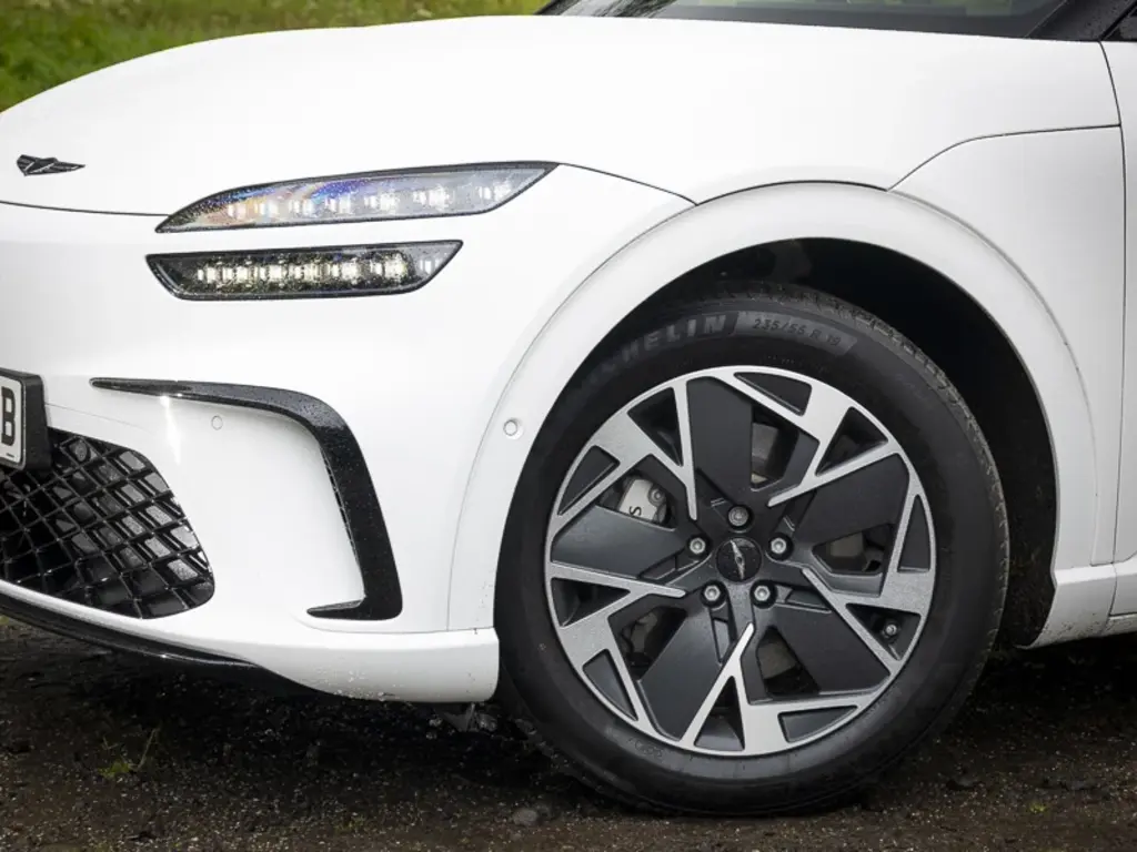 2026 GV60 Pure