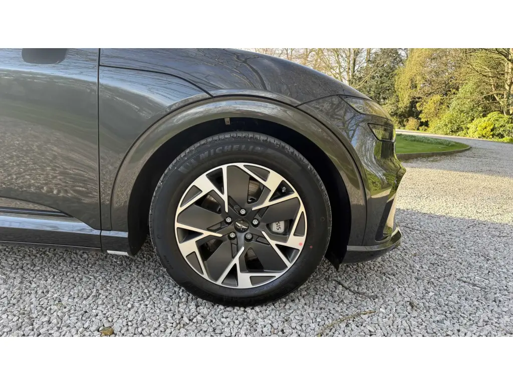 2026 GV60 Pure