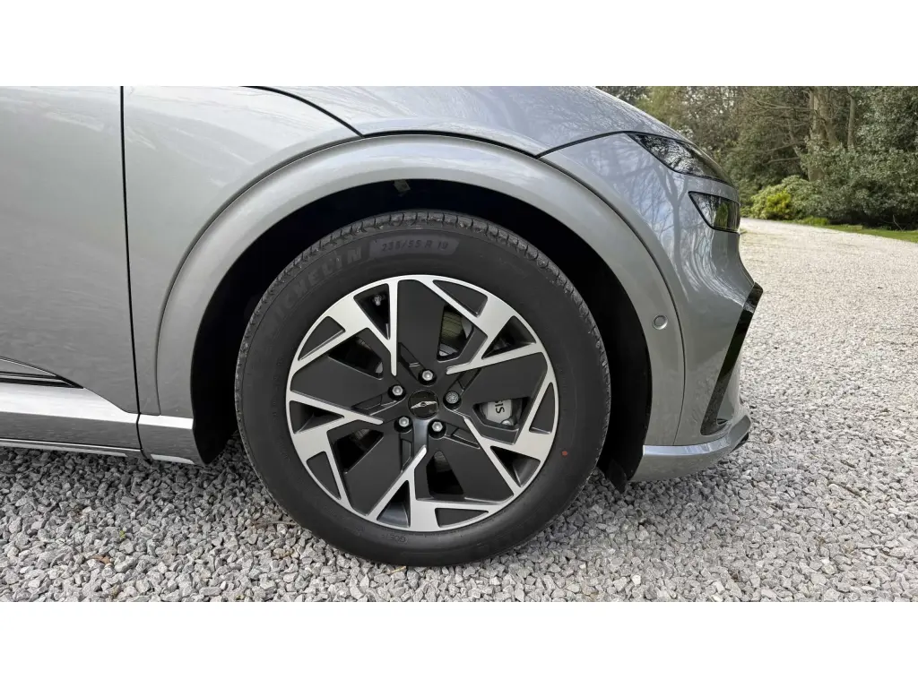 2026 GV60 Pure