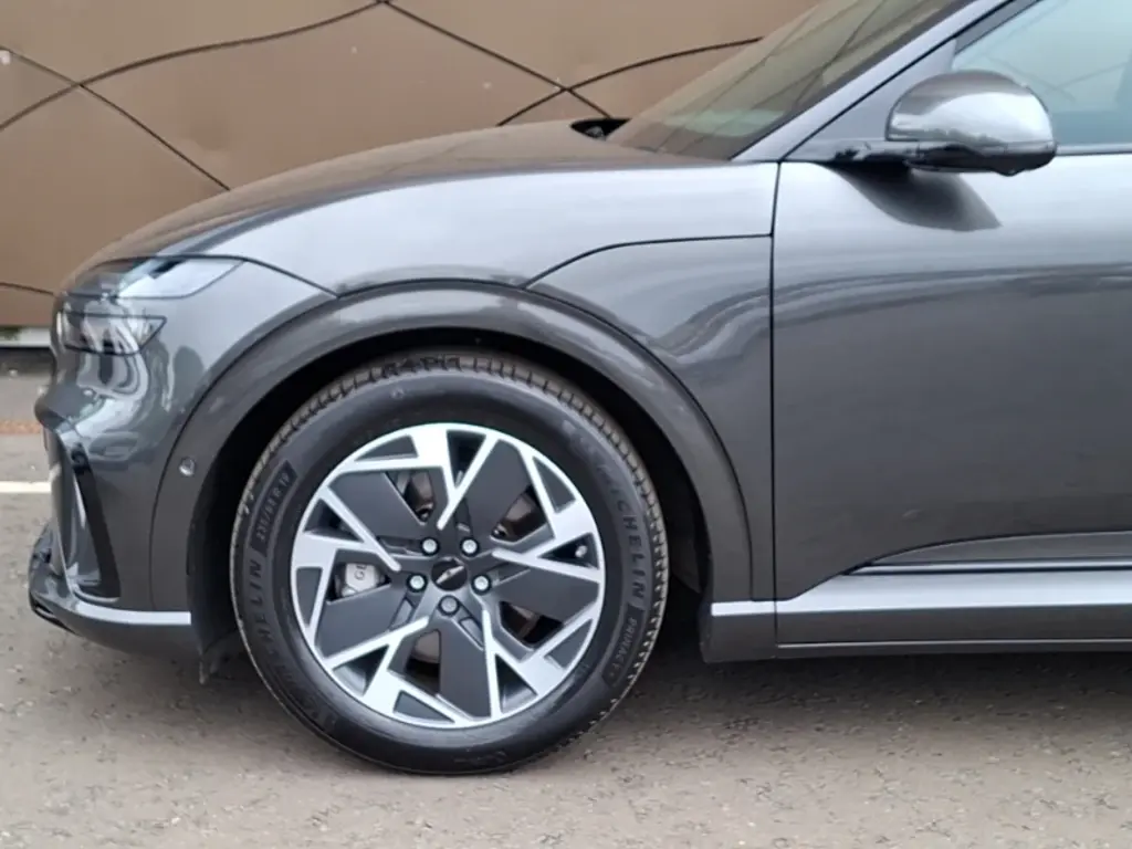 2026 GV60 Pure