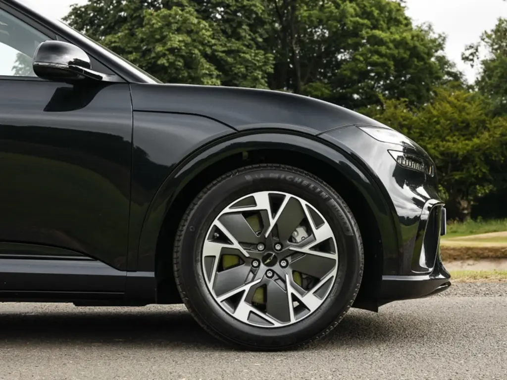 2027 GV60 Pure
