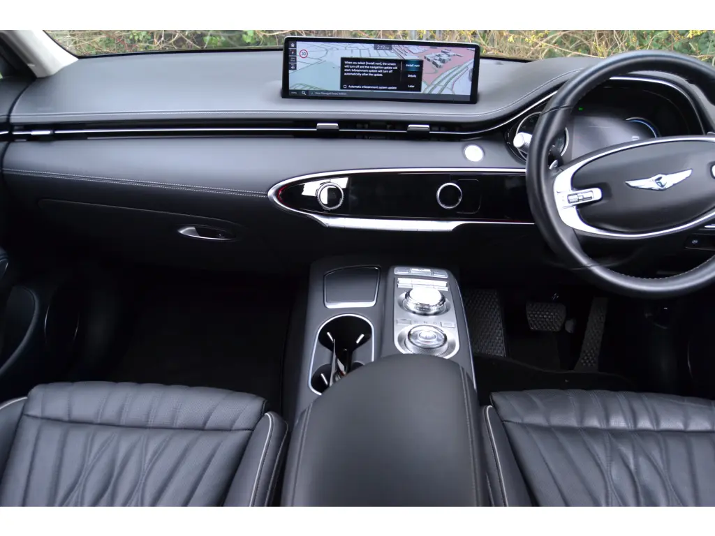 GV70 Luxury 2.2D AWD