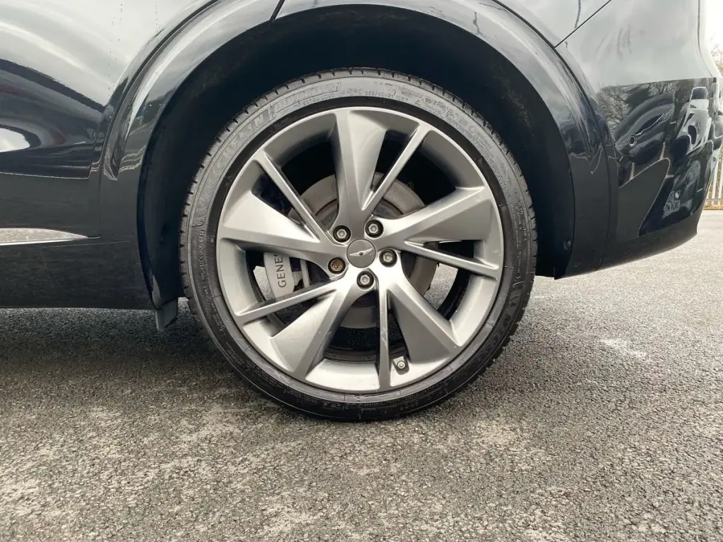 2024 GV70 Luxury 2.5T AWD