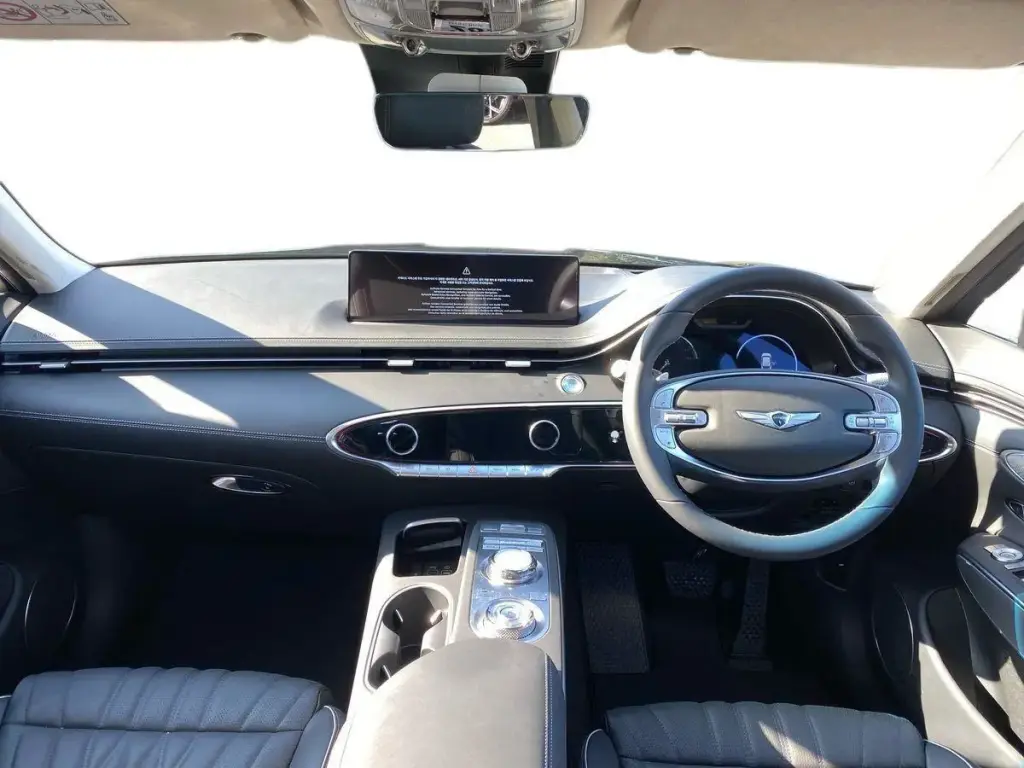 2024 GV70 Luxury