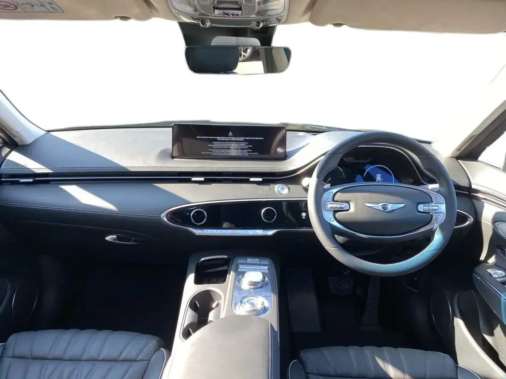 2024 GV70 Luxury 2.5T AWD