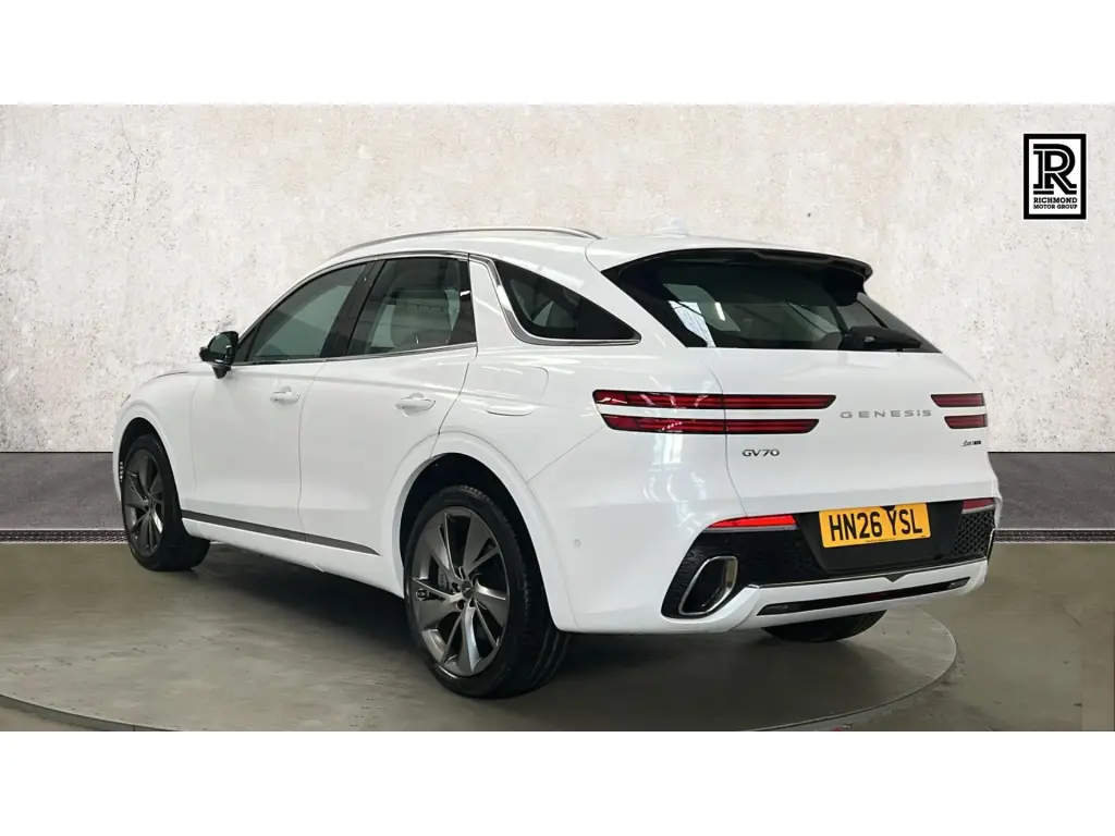 2024 GV70 Luxury 2.5T AWD