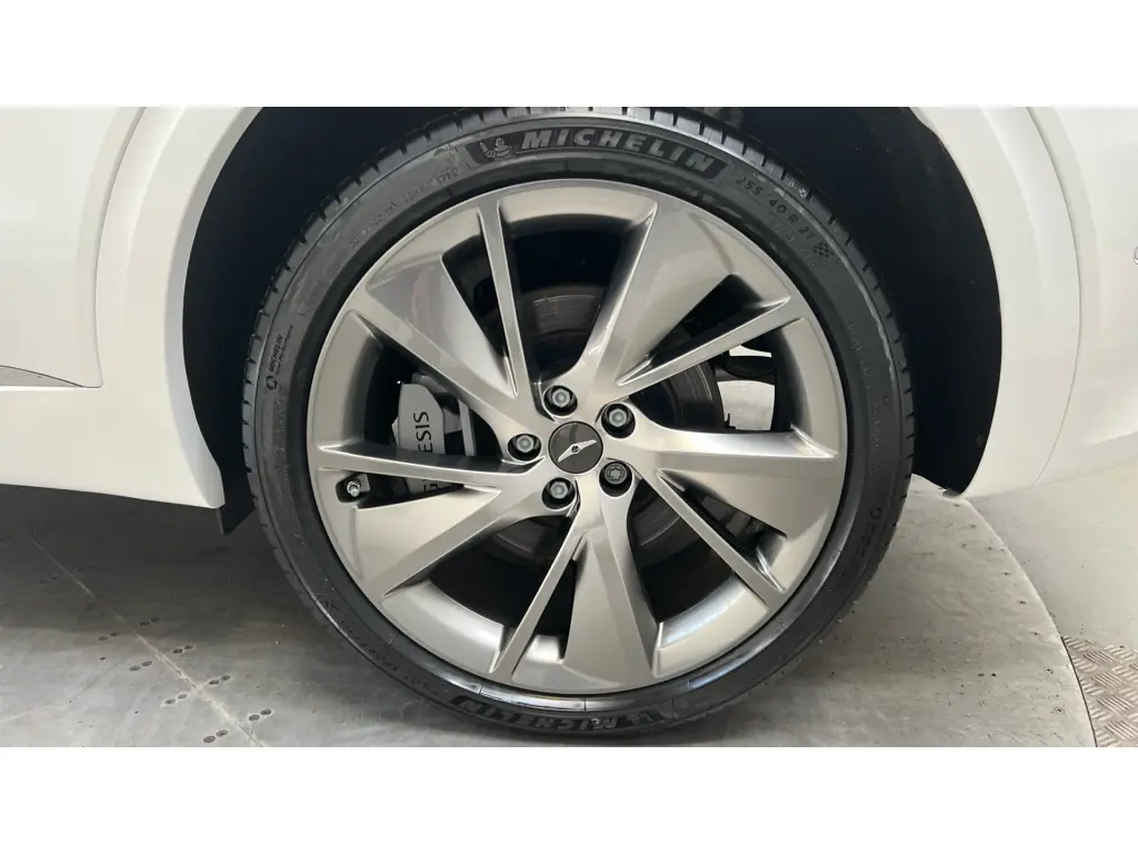 2024 GV70 Luxury 2.5T AWD