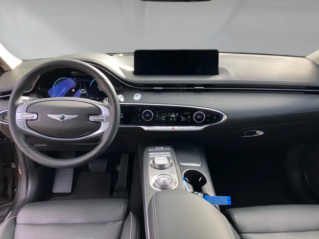 2024 GV70 Luxury