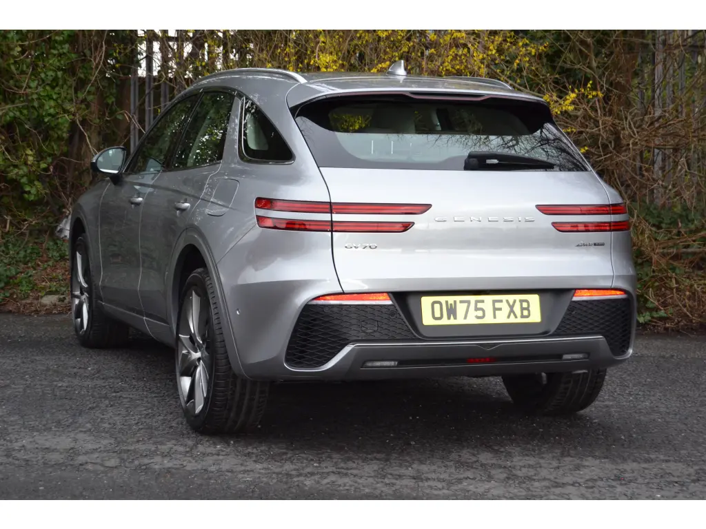 GV70 Luxury 2.2D AWD