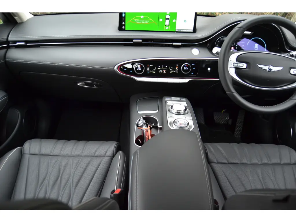 GV70 Luxury 2.2D AWD