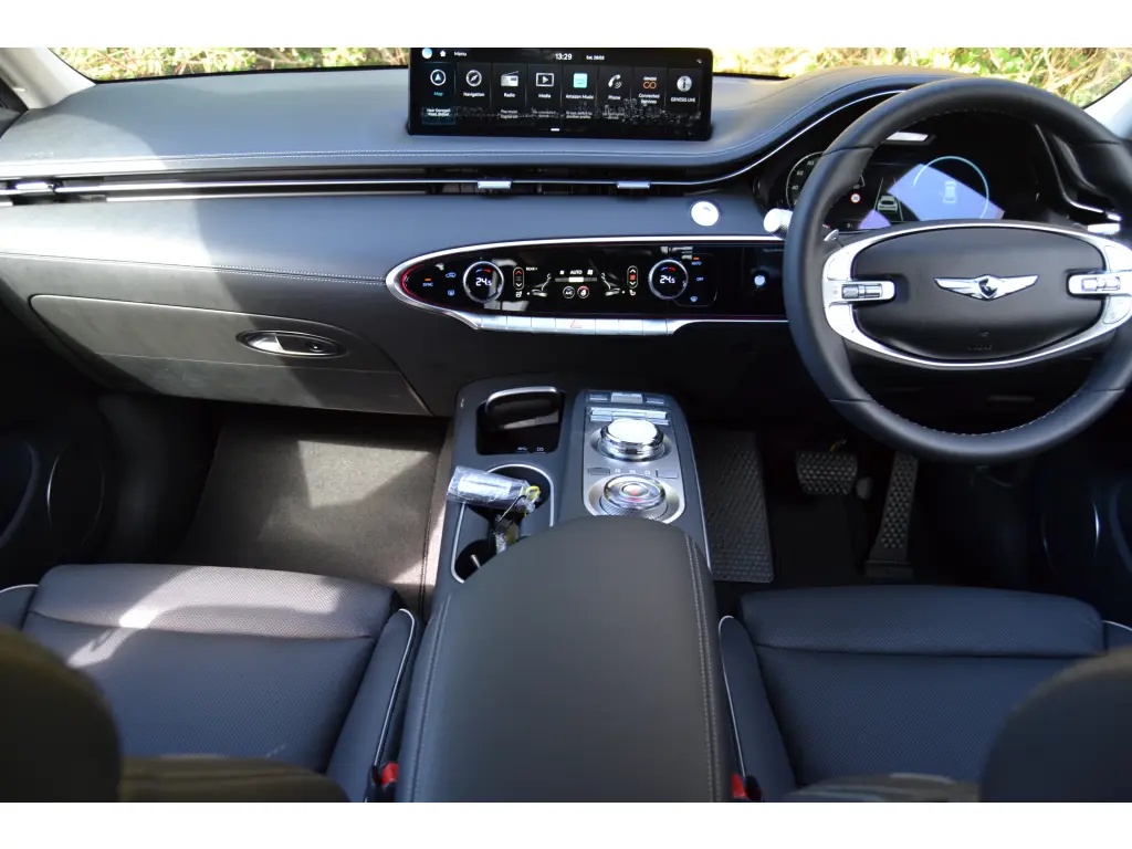 GV70 Luxury 2.2D AWD