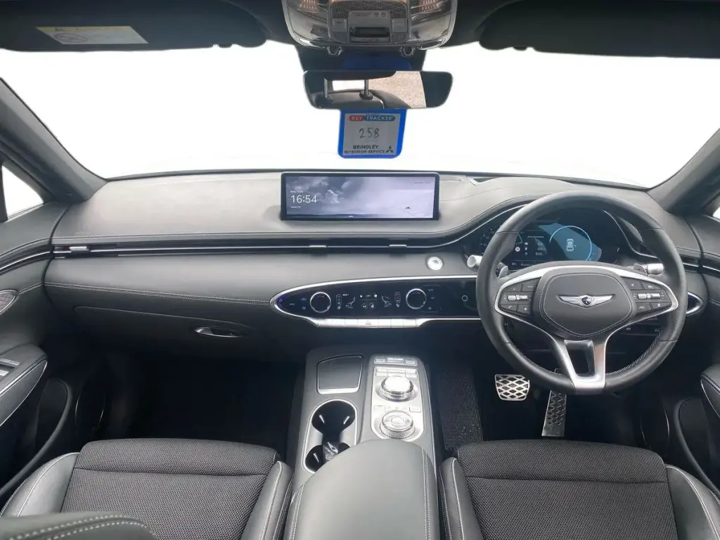 2024 GV70 Sport