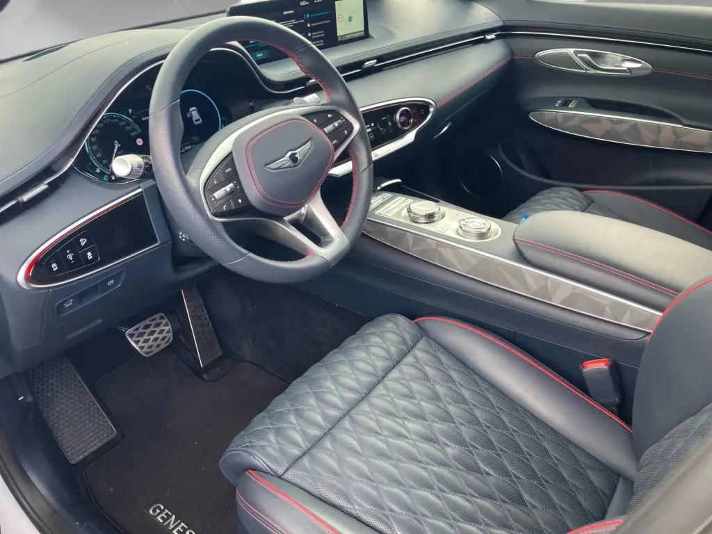 2024 GV70 Sport 2.2D AWD