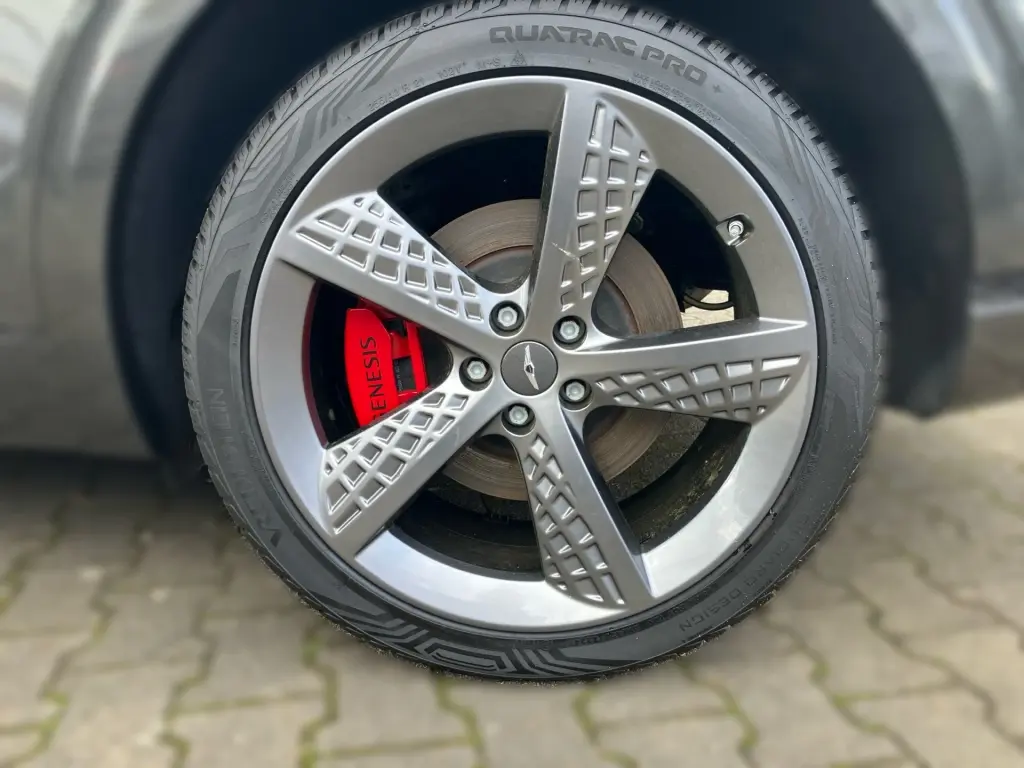 2024 GV70 Sport 2.2D AWD