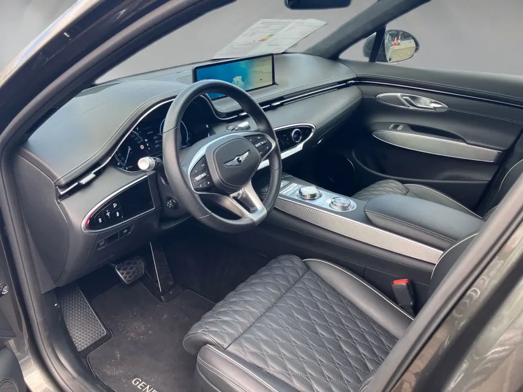 2024 GV70 Sport 2.2D AWD