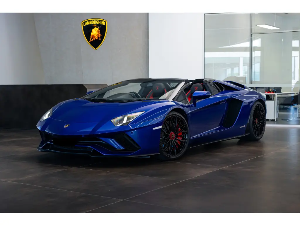 Image for 2019 Aventador LP 740-4 S Roadster at position 10