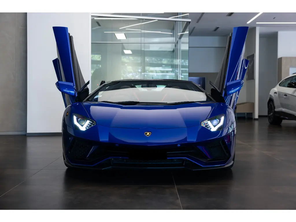 Image for 2019 Aventador LP 740-4 S Roadster at position 13