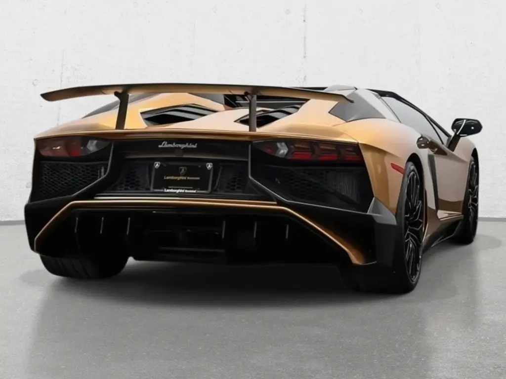 Image for 2017 Aventador LP 750-4 SV Roadster at position 2