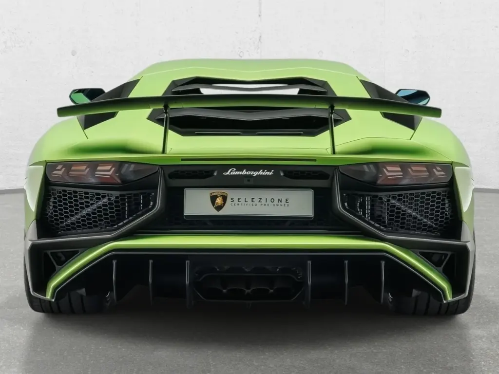 Image for 2017 Aventador LP 750-4 SV at position 4