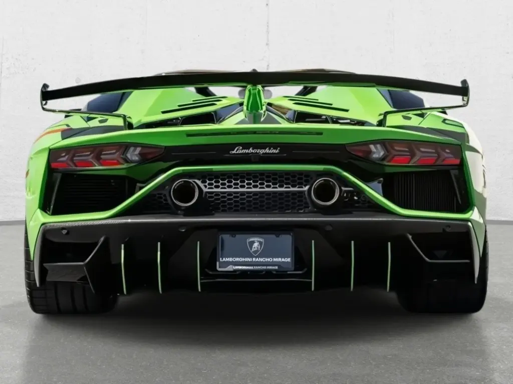 Image for 2020 Aventador LP 770-4 SVJ Roadster at position 4