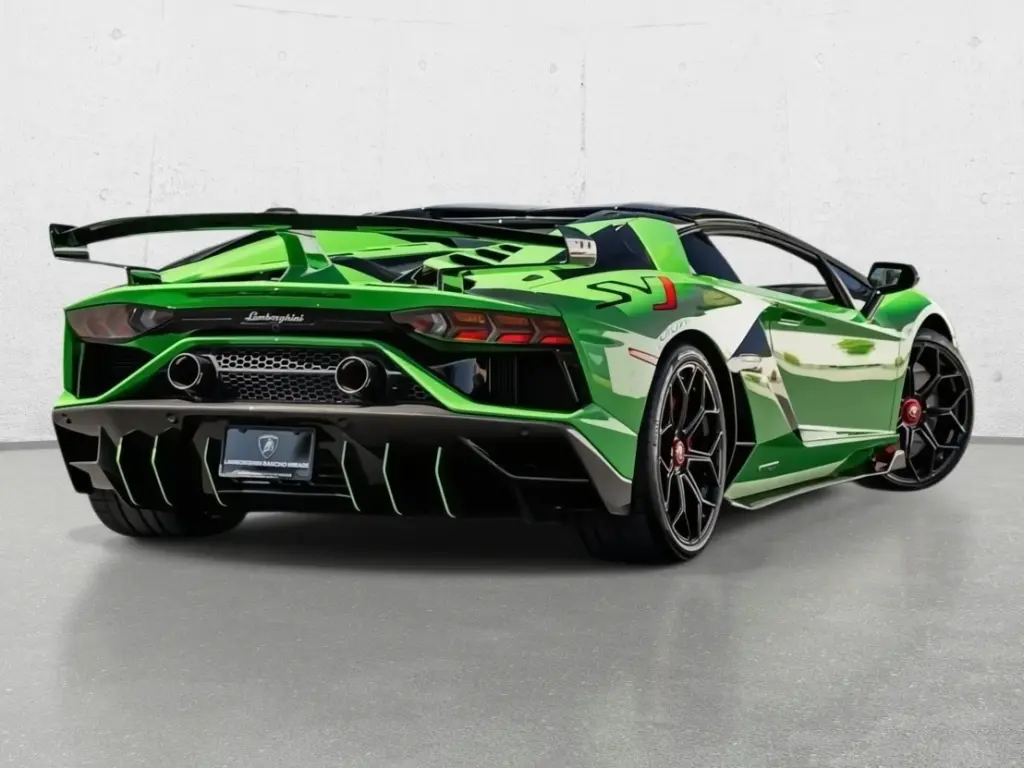 Image for 2020 Aventador LP 770-4 SVJ Roadster at position 3