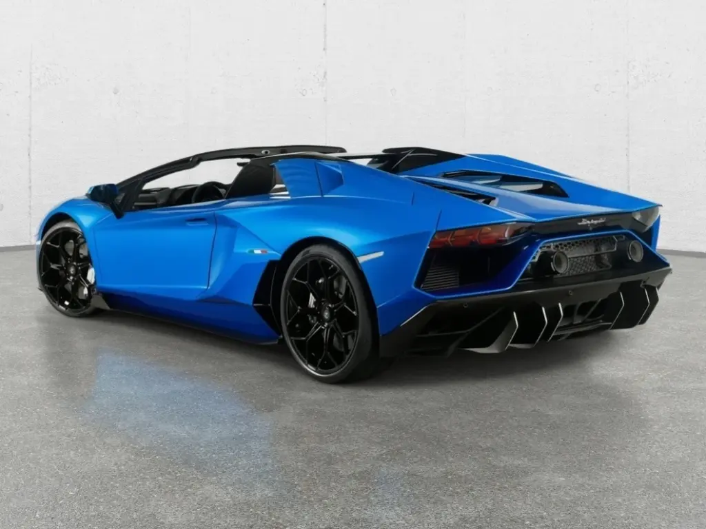 Image for 2022 Aventador LP 780-4 Ultimae at position 3