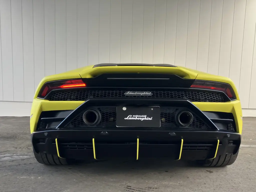 Image for 2021 Huracán EVO LP 640-4 Fluo Capsule at position 14