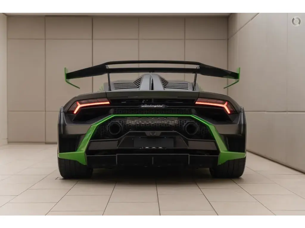 Image for 2023 Huracán EVO LP 640-2 STO at position 4