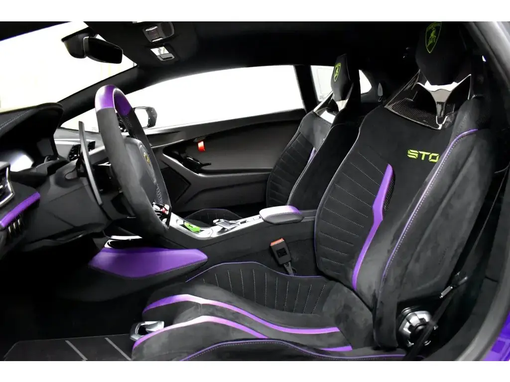 Image for 2023 Huracán EVO LP 640-2 STO at position 6
