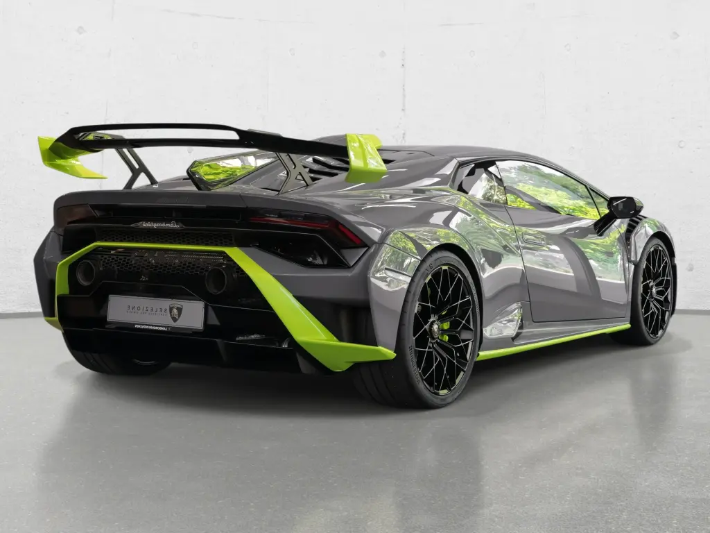 Image for 2024 Huracán EVO LP 640-2 STO at position 3