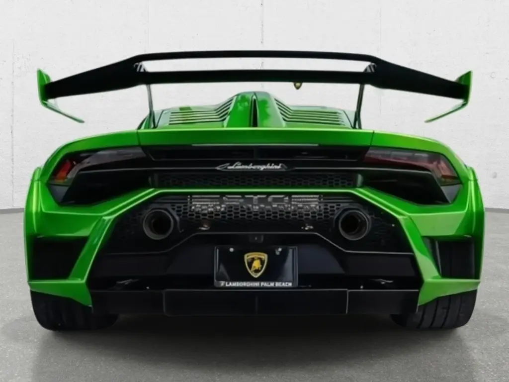 Image for 2024 Huracán EVO LP 640-2 STO at position 4
