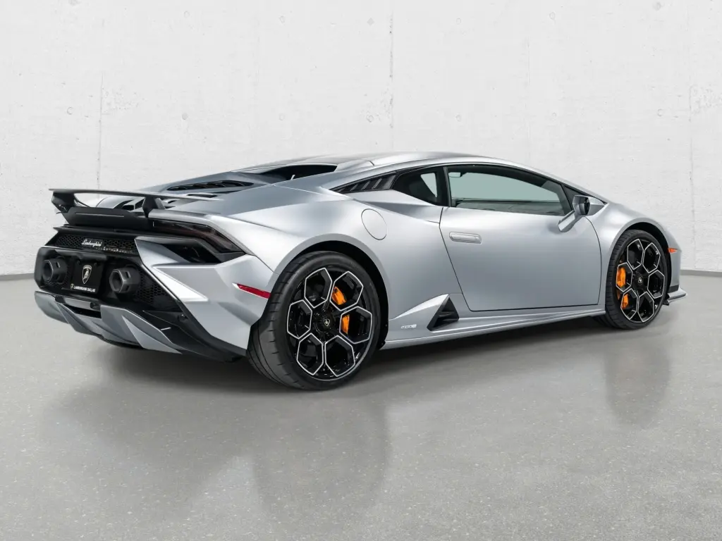 Image for 2023 Huracán EVO LP 640-2 Tecnica at position 3